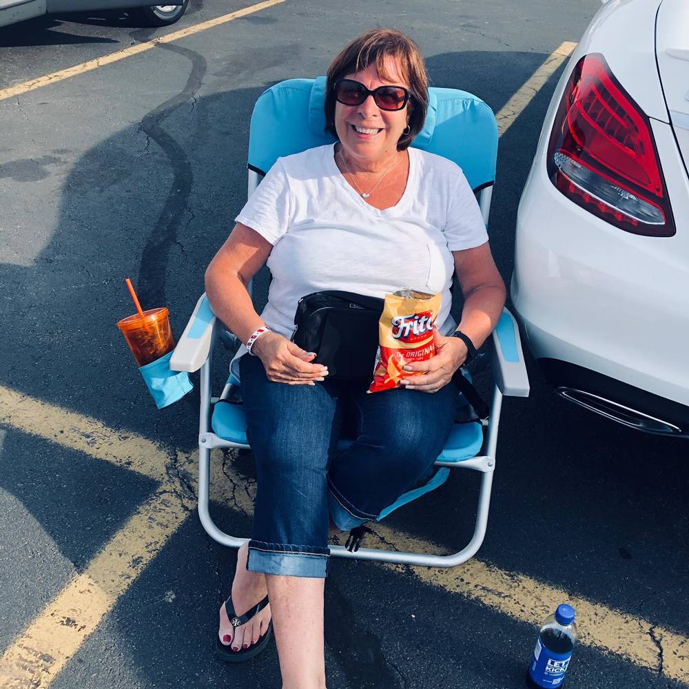 Meet your Posher, Linda